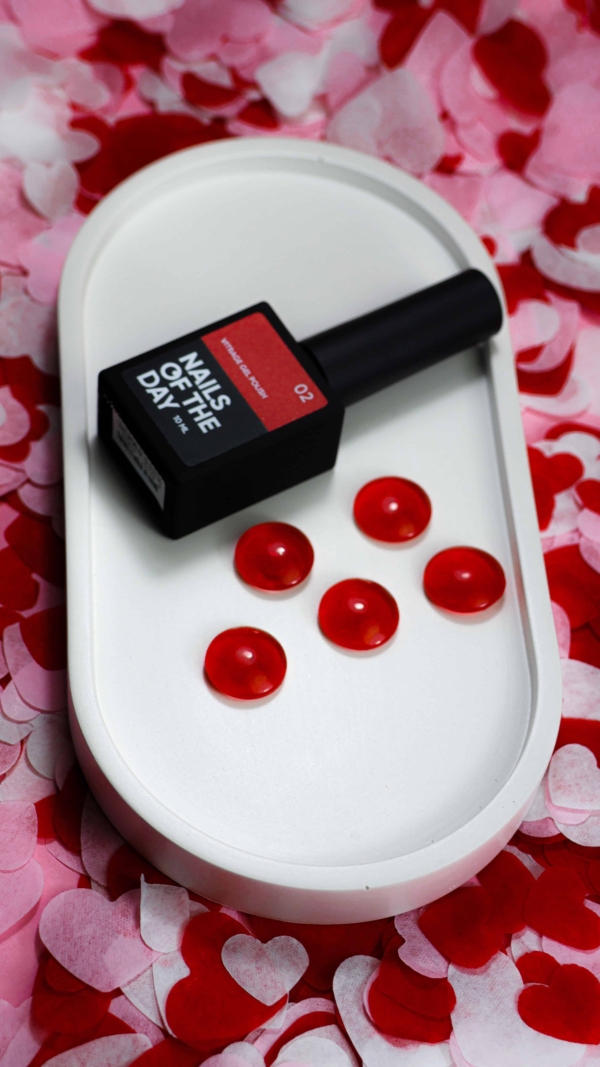 NAILSOFTHEDAY Vitrage Gel Polish 02