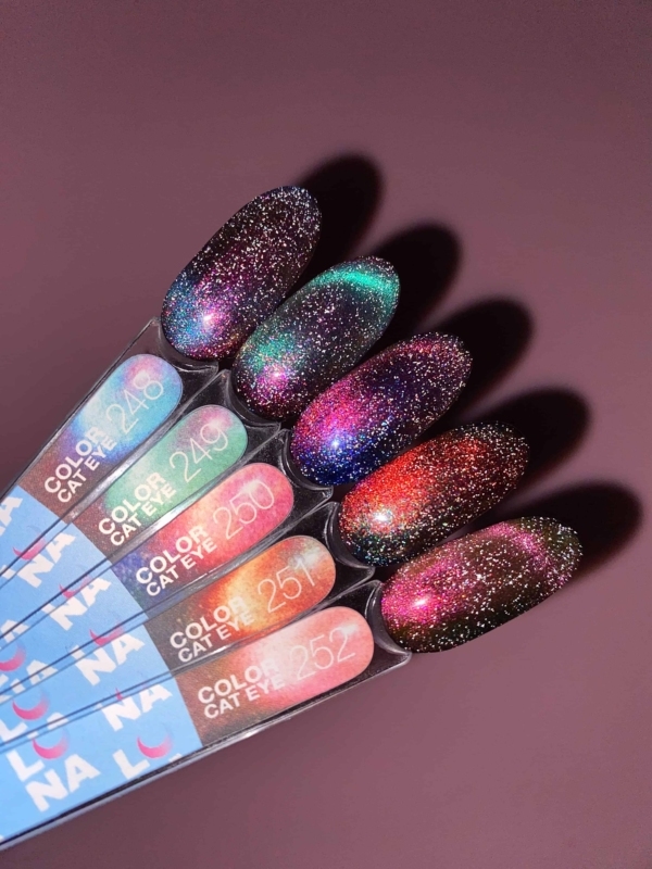 LUNAmoon Color Cat Eye Gel Polish #251