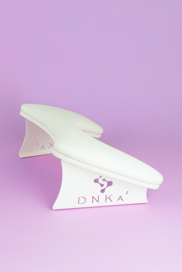 DNKa Anatomical Armrest for Manicure - White - - 1 -