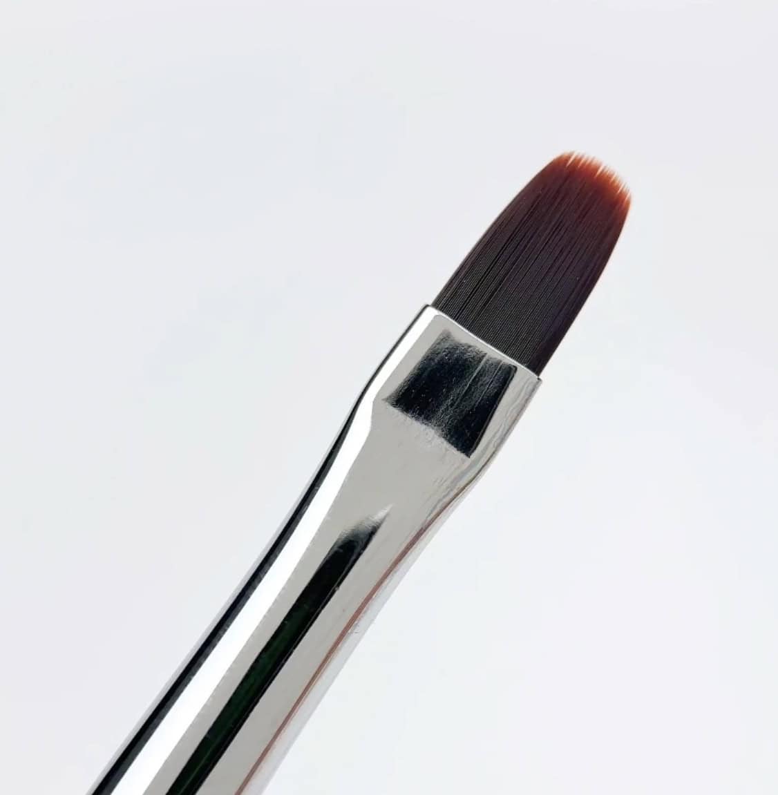 NAILSOFTHEDAY Oval Brush 9mm NAILSOFTHEDAY Oval Brush 9mm
