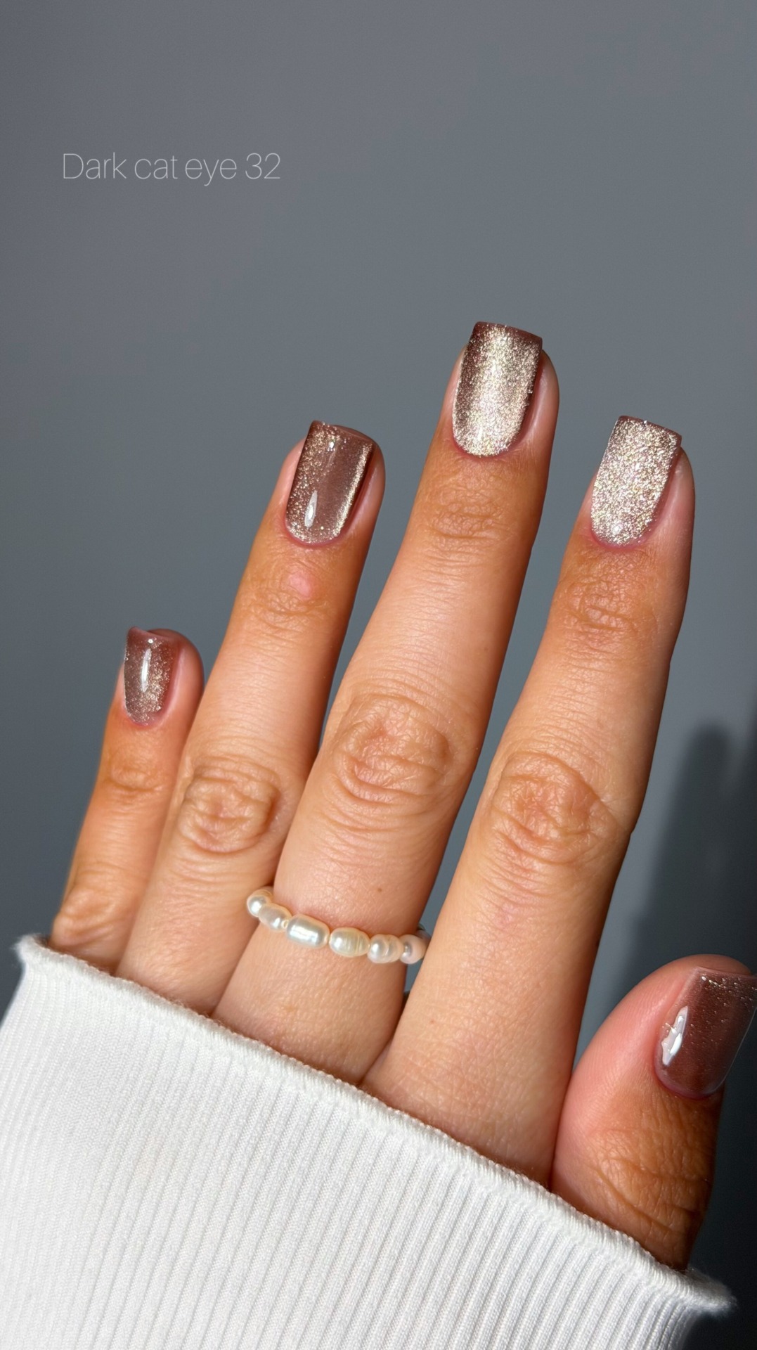 DARK Gel Polish Cat Eye #32 DARK Gel Polish Cat Eye #32
